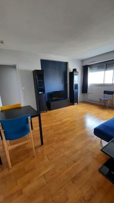 Appartement 2 Pieces Tres Lumineux La Garenne-Colombes Eksteriør bilde